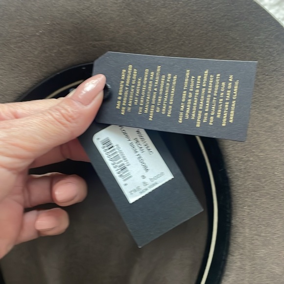 New size S - Picture 7 of 9